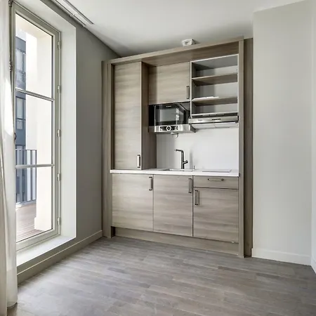 Mode - Arc De Triomphe 4*