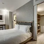 Mode - Arc De Triomphe Apartahotel