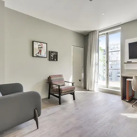 Hotel apartamentowy Mode - Arc De Triomphe 4*
