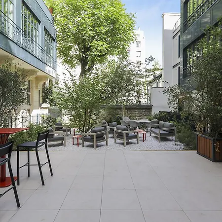 Hotel apartamentowy Mode - Arc De Triomphe 4*