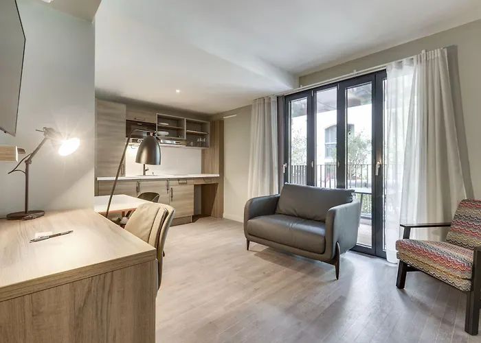 Mode - Arc De Triomphe