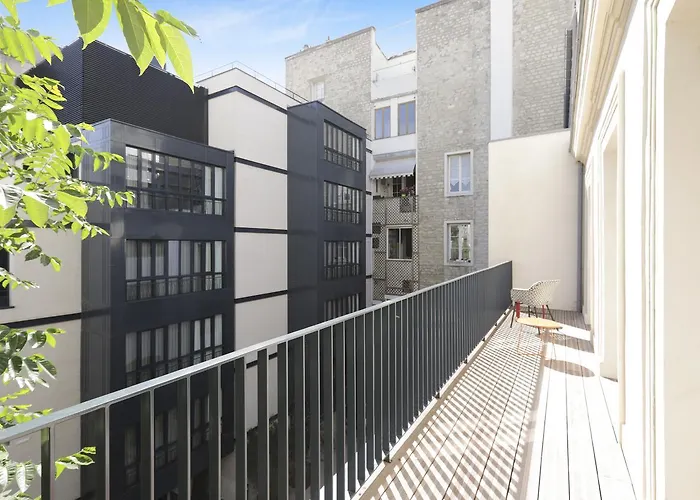 Mode - Arc De Triomphe Paryż