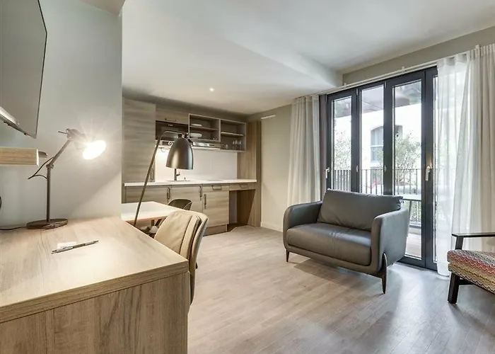 Mode - Arc De Triomphe 4*