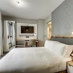 Mode - Arc De Triomphe 4*