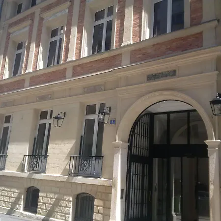 Mode - Arc De Triomphe